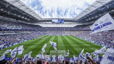 Everton soccer club sets noise record in debut at new stadium